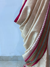 Load image into Gallery viewer, Karvati Kinaar Vidarbha Tussar Saree