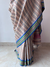 Load image into Gallery viewer, Karvati Kinar Vidarbha Tussar Checks Saree