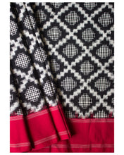 Load image into Gallery viewer, Pochampalli double ikat cotton saree.