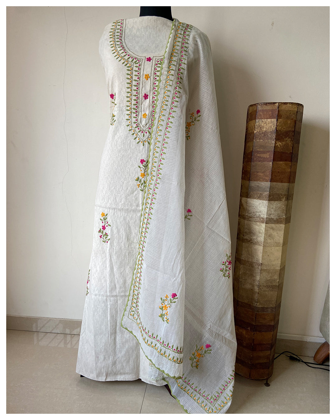 Appliqué Kurta-Dupatta Set