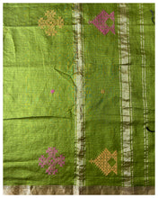 Load image into Gallery viewer, Kasuti Hand-Embroidered Dupatta