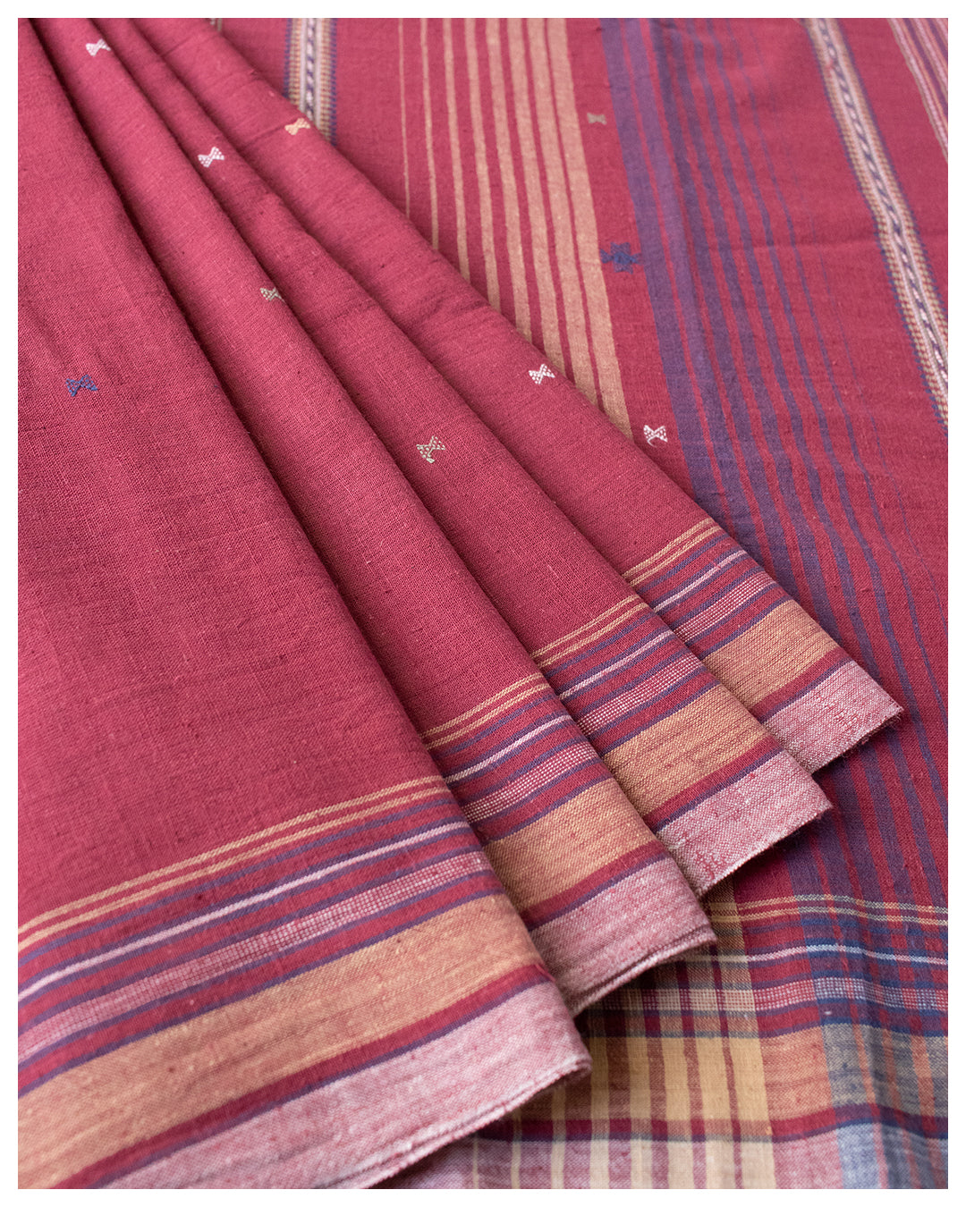 Avoran Creative Fashion - Beautiful blend of tussar and kala cotton. This  sari is graceful and elegance personified. The entire sari is hand woven  with tussar thread on black kala cotton. Beautiful